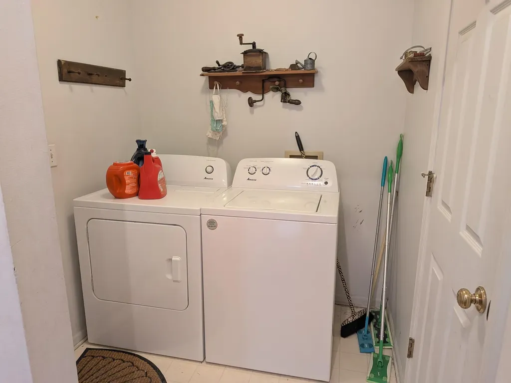 619 Hill Crest Court Milford Village MI 48381