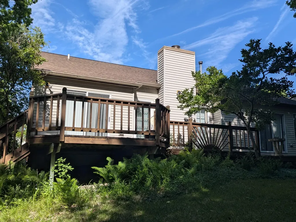 619 Hill Crest Court Milford Village MI 48381