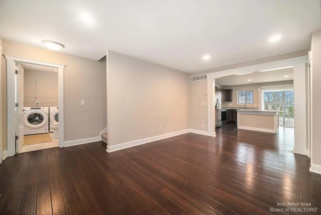 1 Maple Village Court Ann Arbor City MI 48103