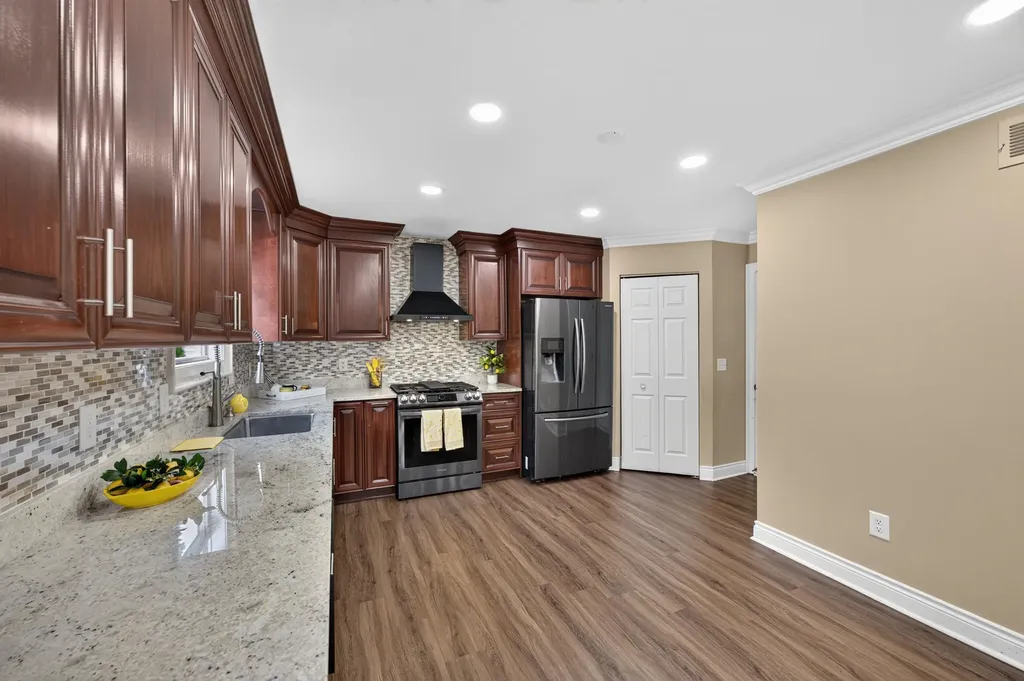 8049 Beechwood Boulevard Lima Township MI 48130