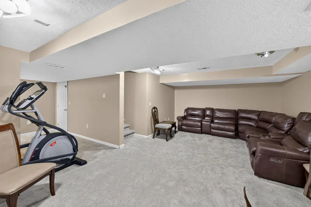 8049 Beechwood Boulevard Lima Township MI 48130