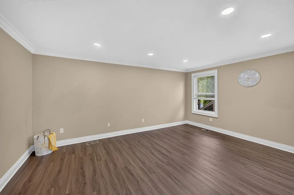 8049 Beechwood Boulevard Lima Township MI 48130