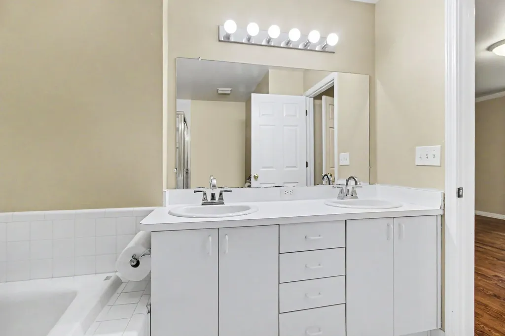 183 Kingsbrook Avenue Ann Arbor City MI 48103