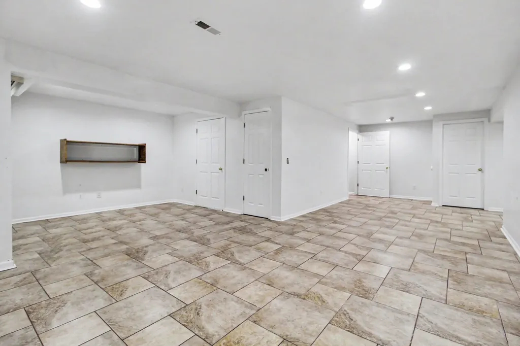 183 Kingsbrook Avenue Ann Arbor City MI 48103