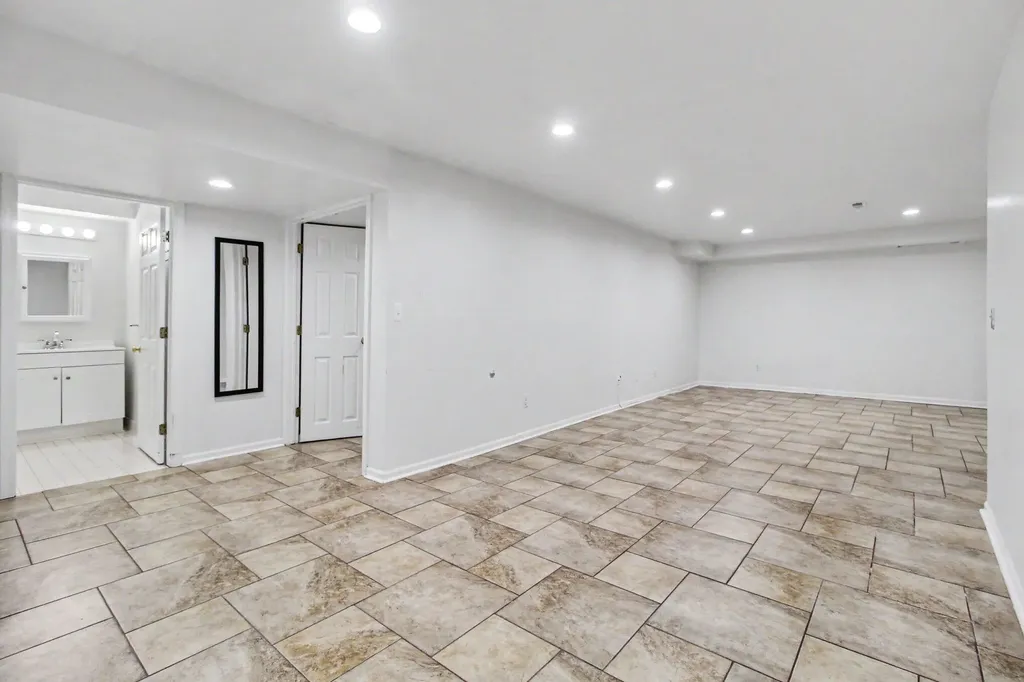 183 Kingsbrook Avenue Ann Arbor City MI 48103