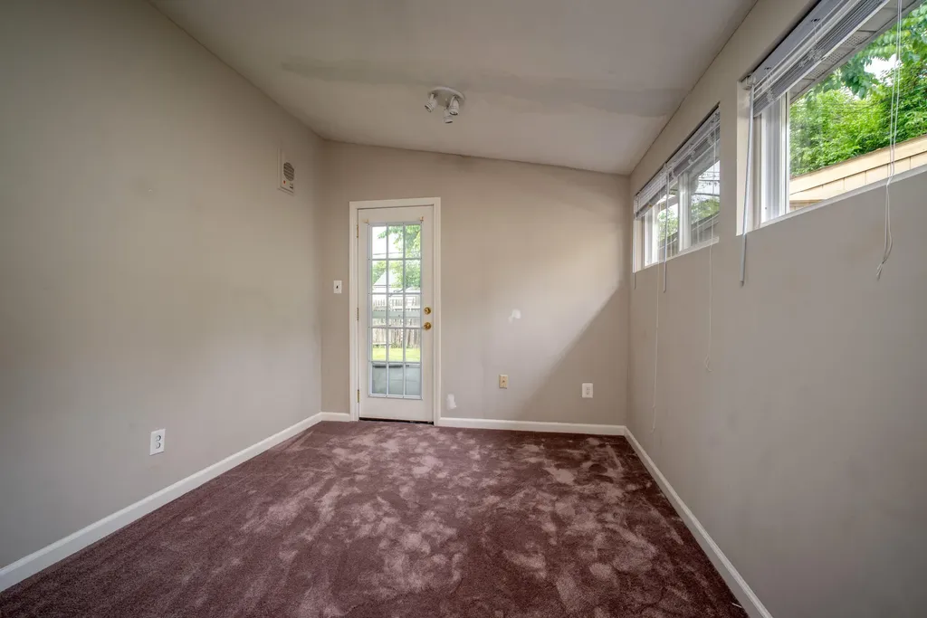 23723 Reynolds Avenue Hazel Park City MI 48030