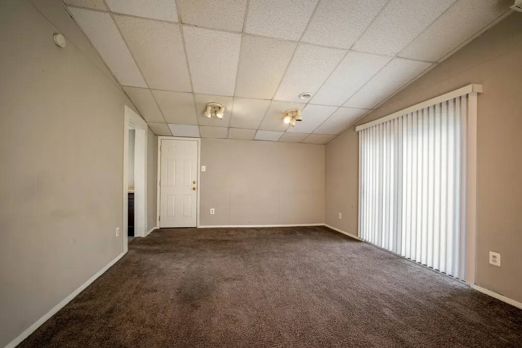23723 Reynolds Avenue Hazel Park City MI 48030