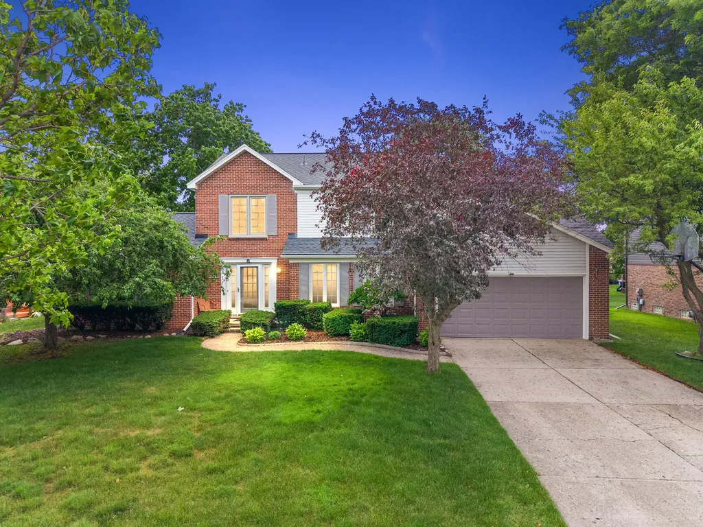 24762 White Plains Drive Novi City MI 48374