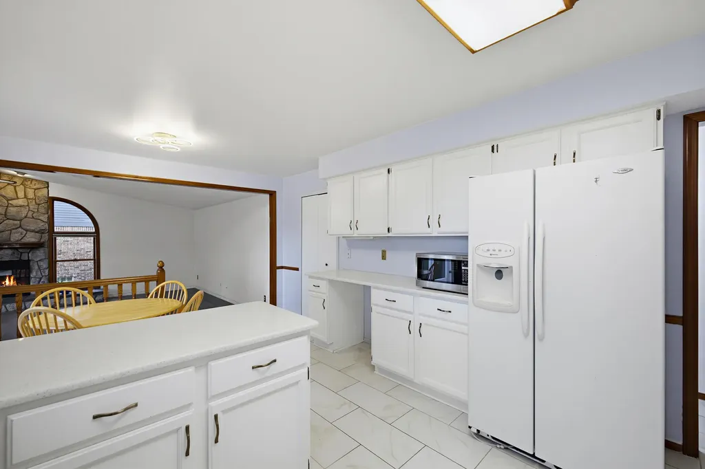 24762 White Plains Drive Novi City MI 48374