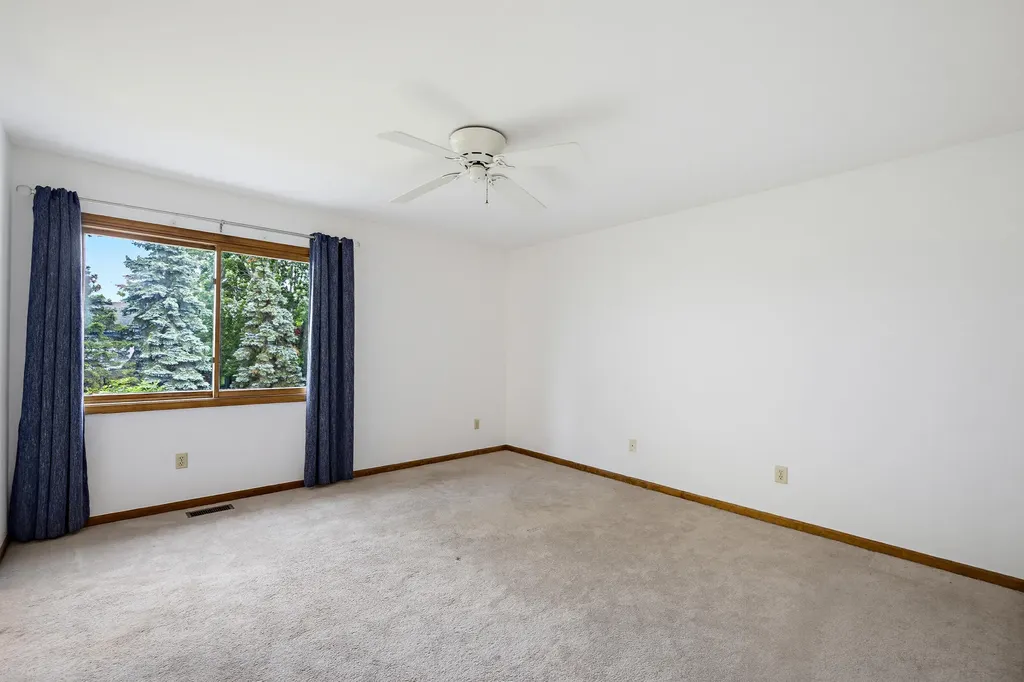 24762 White Plains Drive Novi City MI 48374