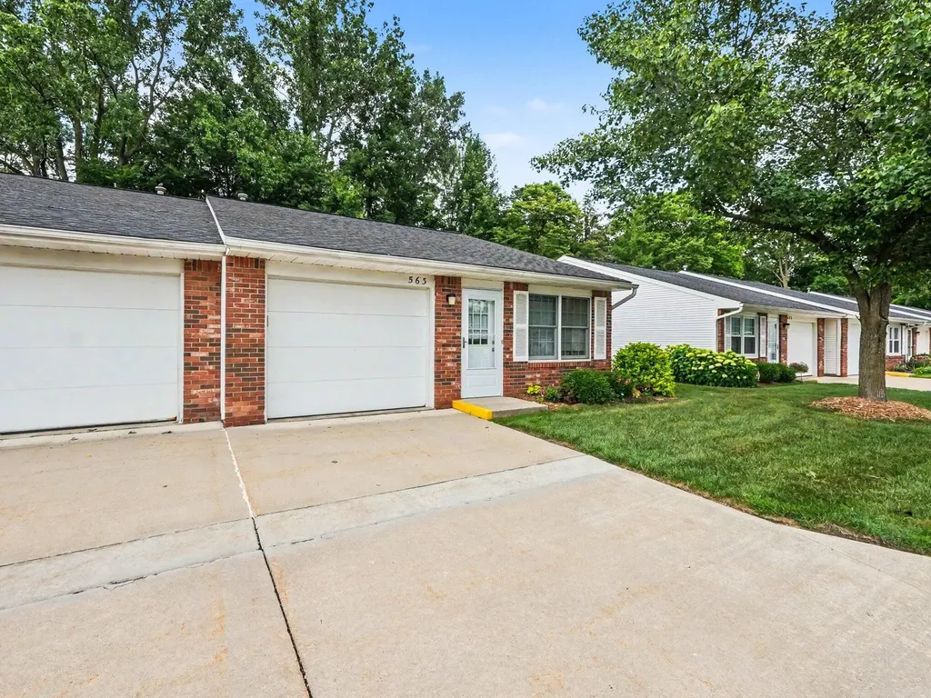 563 Yorkshire Square Milan City MI 48160