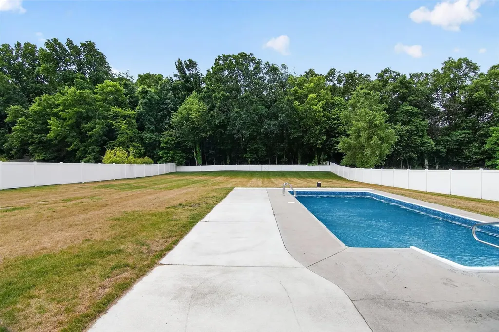 2066 Friar Tuck Circle Raisin Township MI 49221