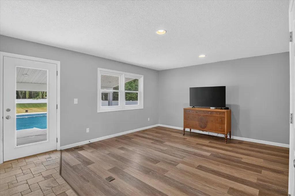 2066 Friar Tuck Circle Raisin Township MI 49221