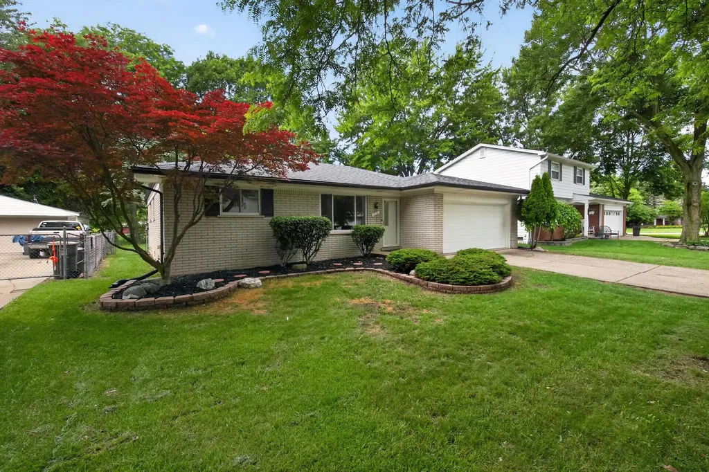 212 Charterhouse Drive Canton Charter Township MI 48188