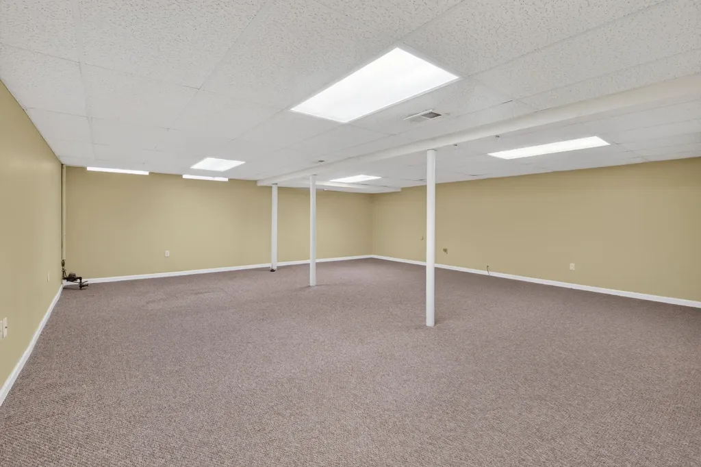 212 Charterhouse Drive Canton Charter Township MI 48188