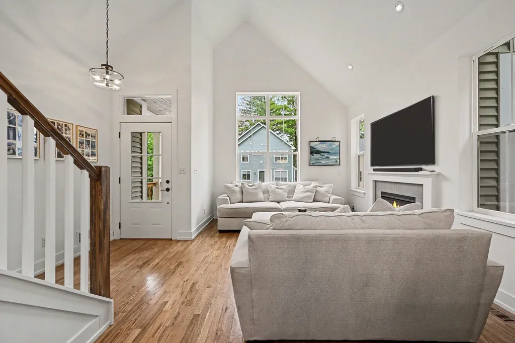 586 Kuehnle Avenue Ann Arbor City MI 48103
