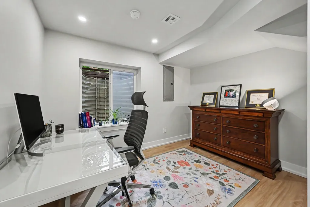 586 Kuehnle Avenue Ann Arbor City MI 48103