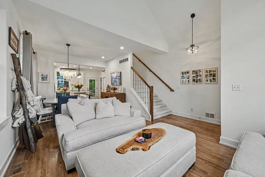 586 Kuehnle Avenue Ann Arbor City MI 48103