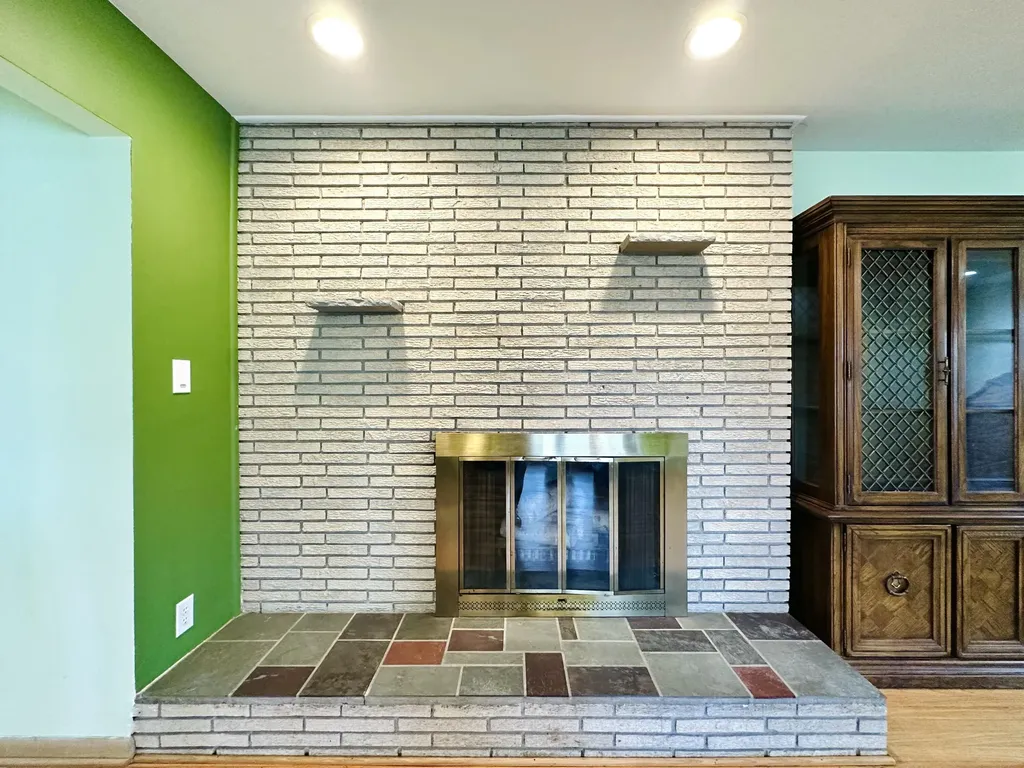 23213 Greencrest Street St. Clair Shores City MI 48080