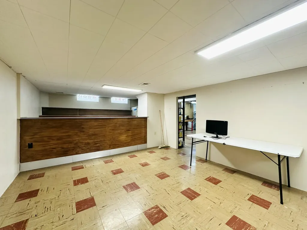 23213 Greencrest Street St. Clair Shores City MI 48080