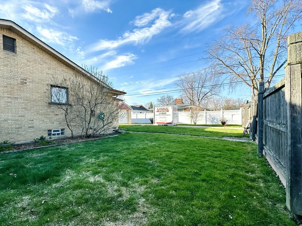 23213 Greencrest Street St. Clair Shores City MI 48080