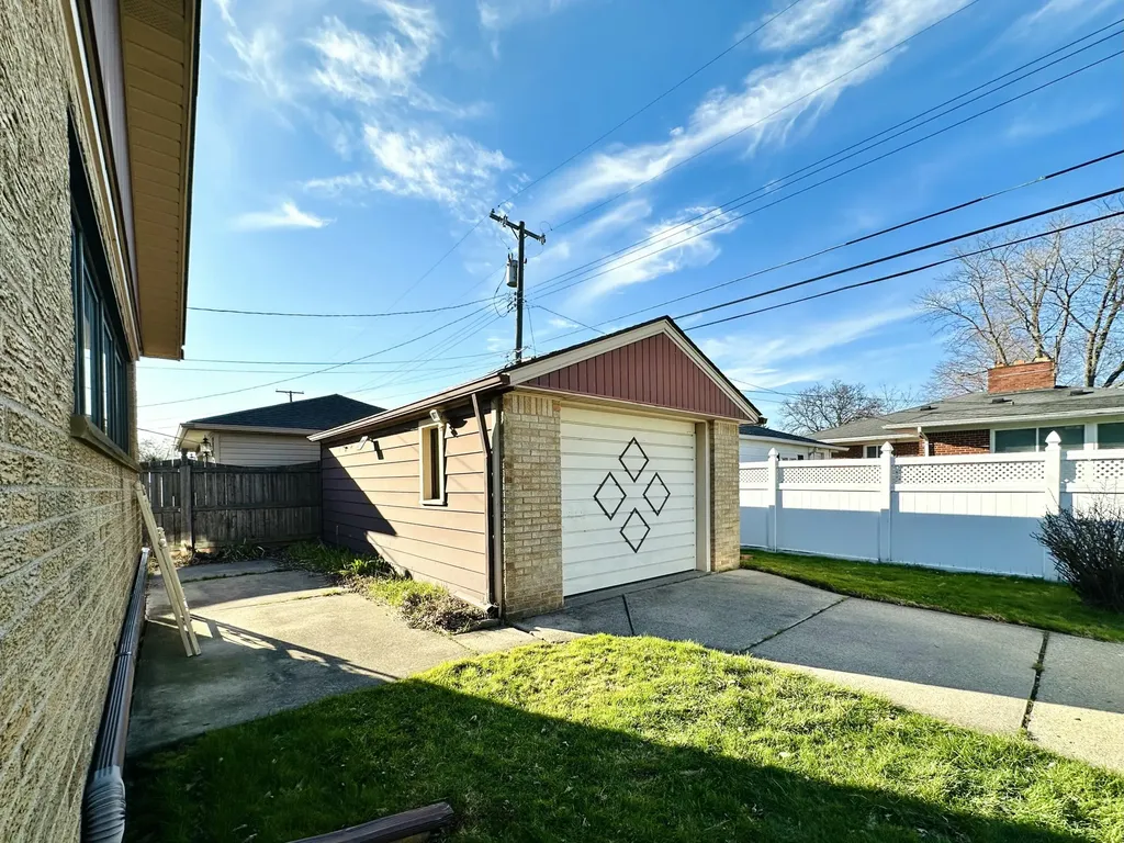23213 Greencrest Street St. Clair Shores City MI 48080