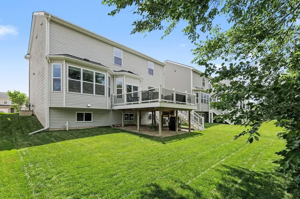 9091 White Tail Court Ypsilanti Charter Township MI 48197