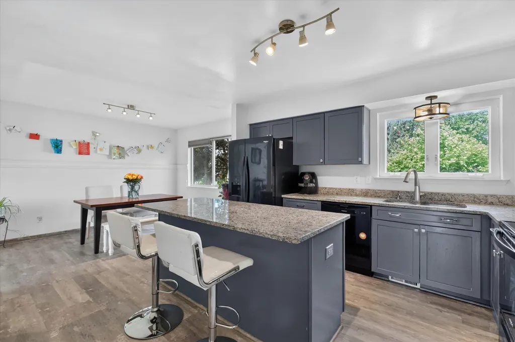 1221 Harwood Circle Pittsfield Charter Township MI 48176