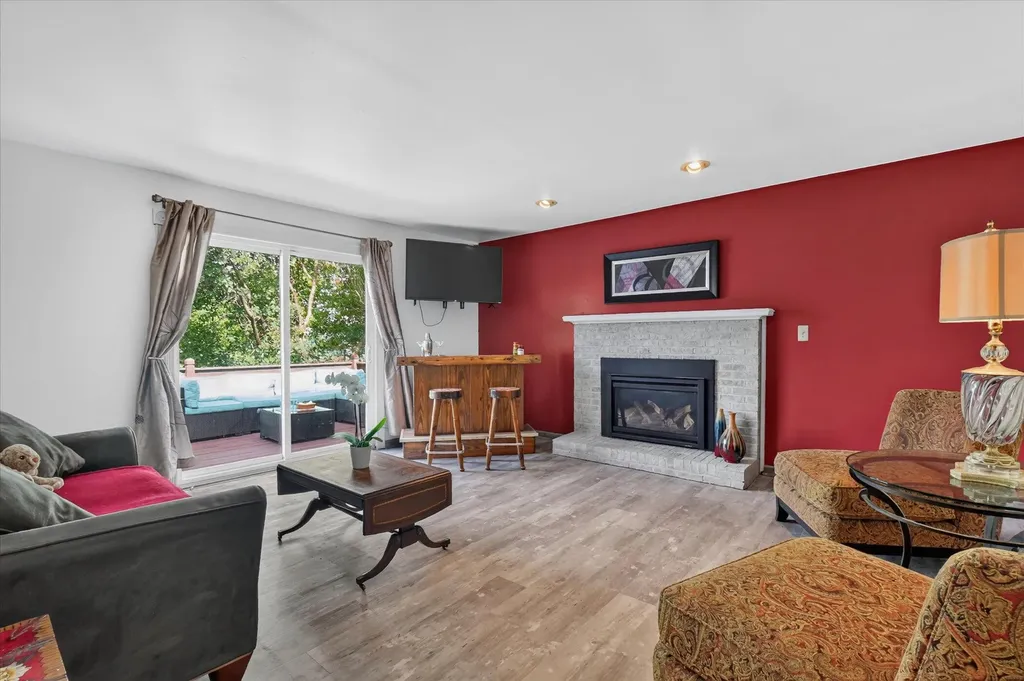 1221 Harwood Circle Pittsfield Charter Township MI 48176