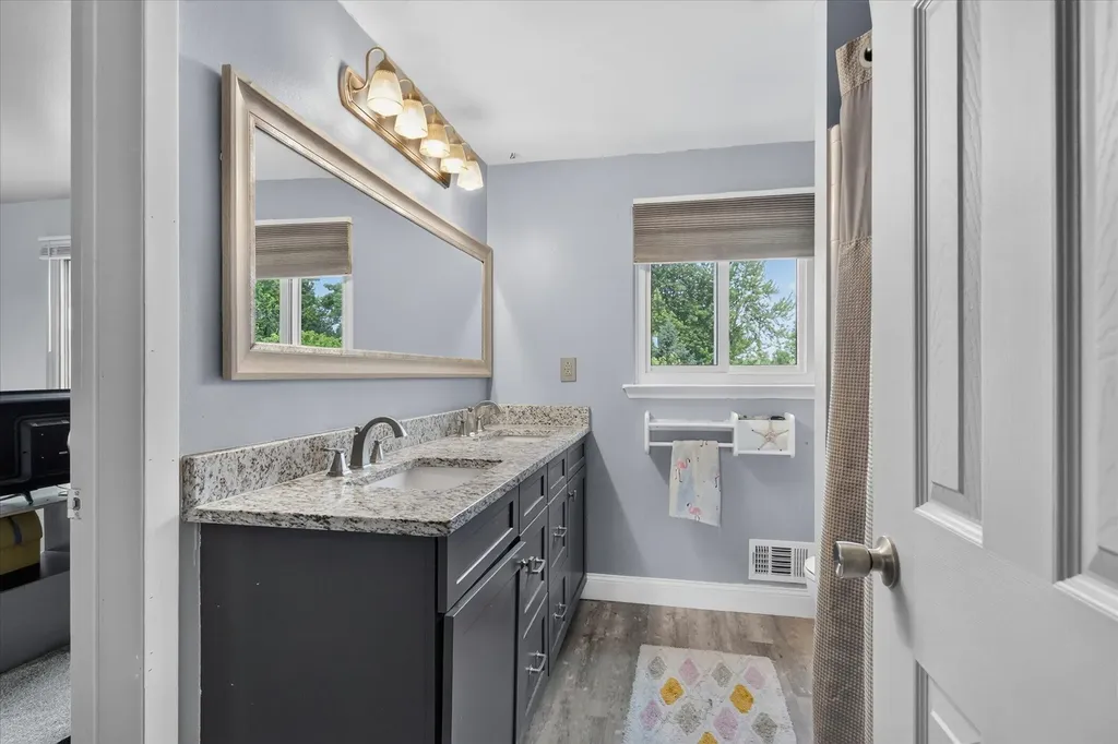 1221 Harwood Circle Pittsfield Charter Township MI 48176