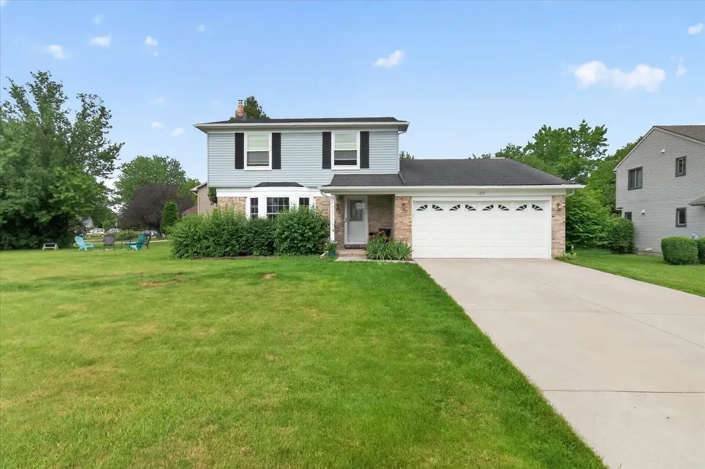 1221 Harwood Circle Pittsfield Charter Township MI 48176