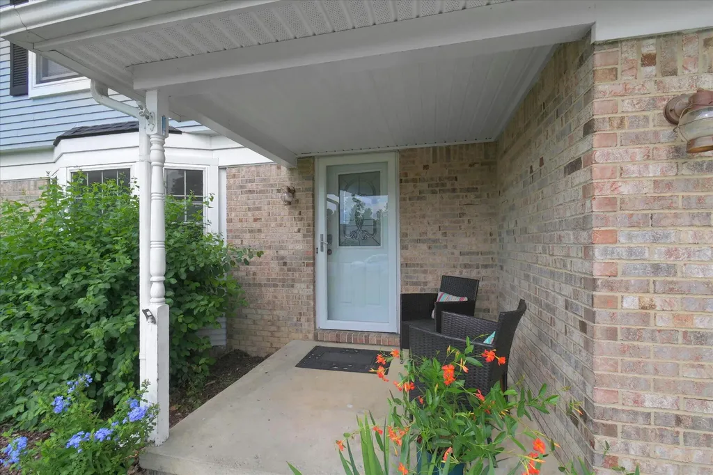 1221 Harwood Circle Pittsfield Charter Township MI 48176