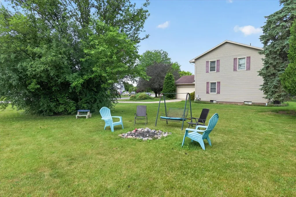 1221 Harwood Circle Pittsfield Charter Township MI 48176