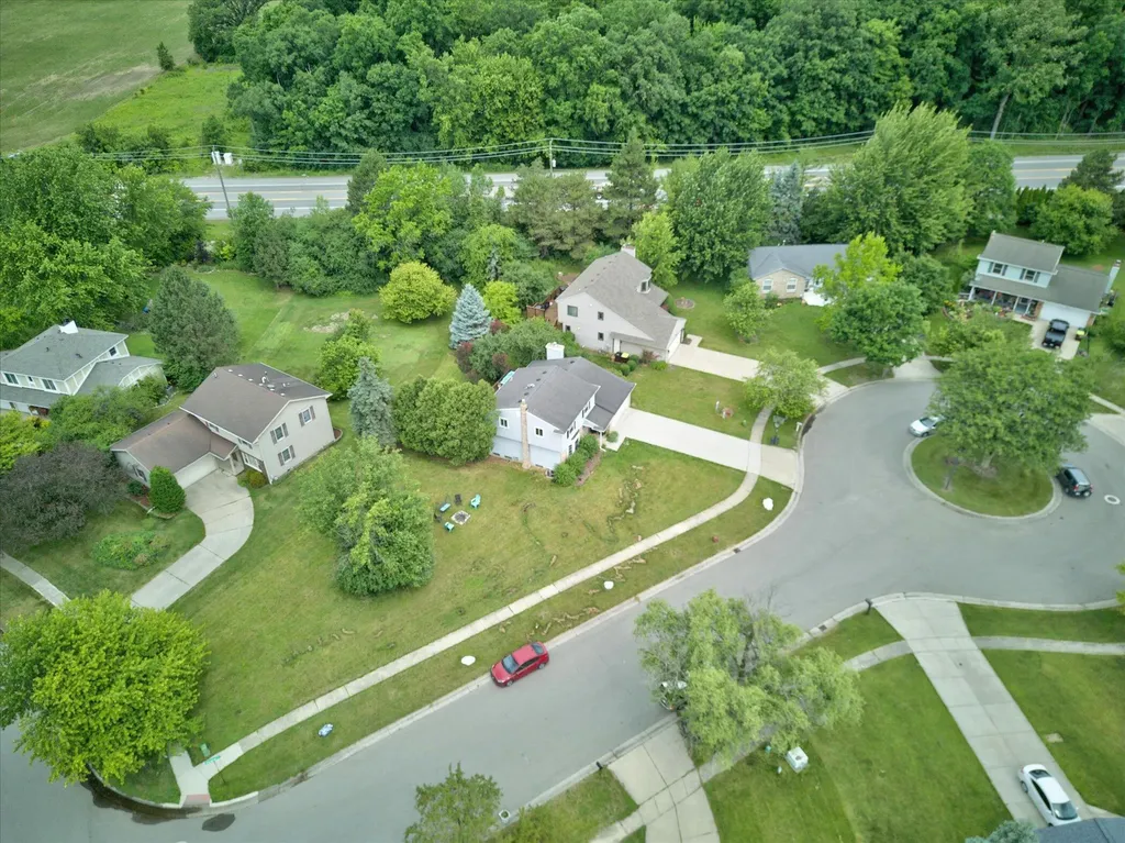1221 Harwood Circle Pittsfield Charter Township MI 48176