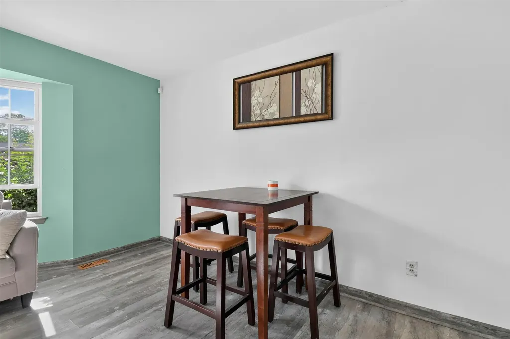 1221 Harwood Circle Pittsfield Charter Township MI 48176
