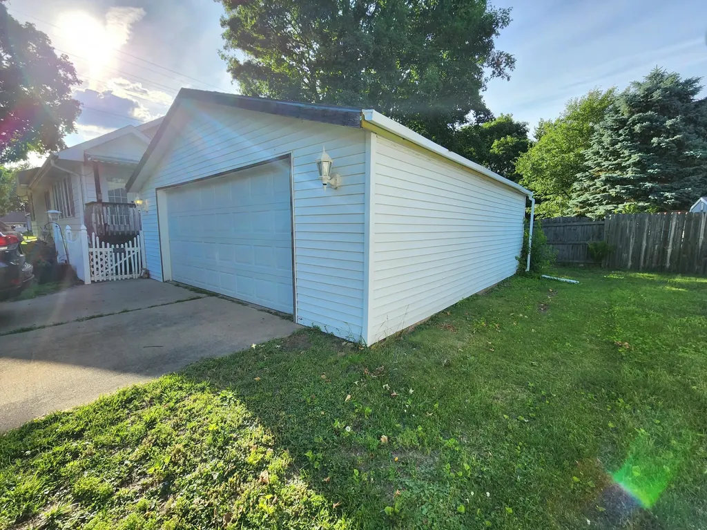 801 Concord Boulevard Blackman Charter Township MI 49202