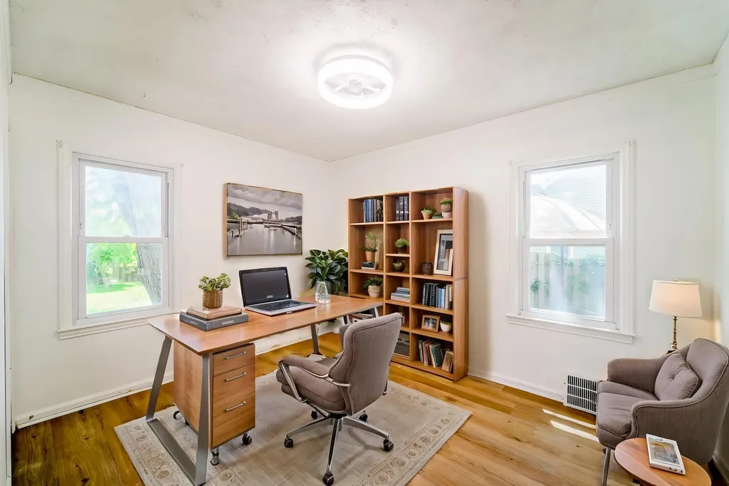 6027 Kim Avenue Allen Park City MI 48101