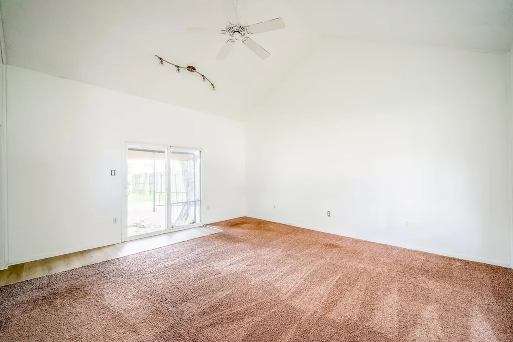 6027 Kim Avenue Allen Park City MI 48101