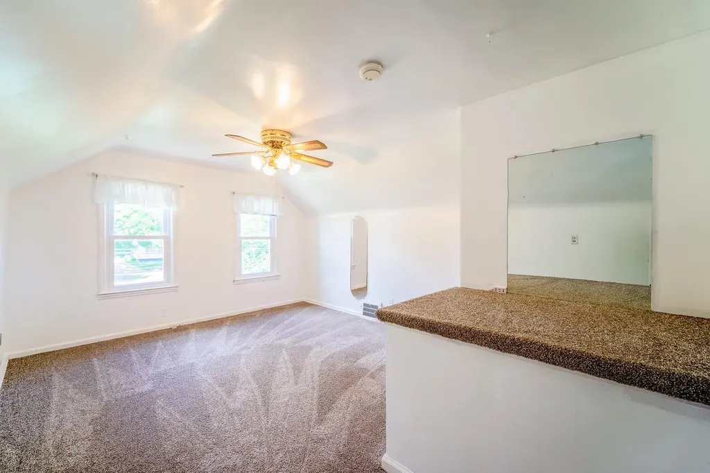 6027 Kim Avenue Allen Park City MI 48101