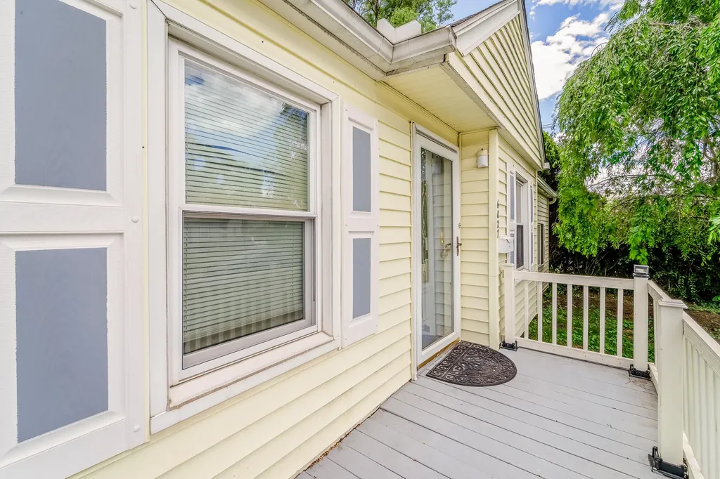 6027 Kim Avenue Allen Park City MI 48101