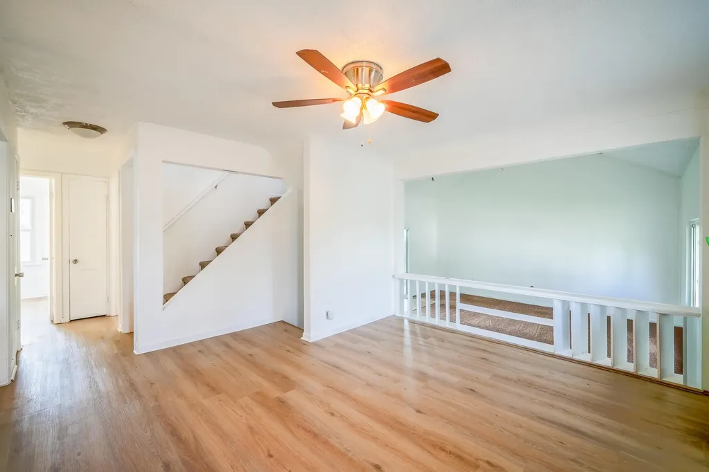 6027 Kim Avenue Allen Park City MI 48101