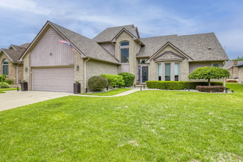 54393 Amber Drive Unknown City MI 48042