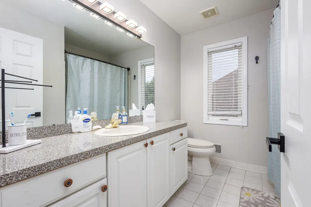 54393 Amber Drive Unknown City MI 48042