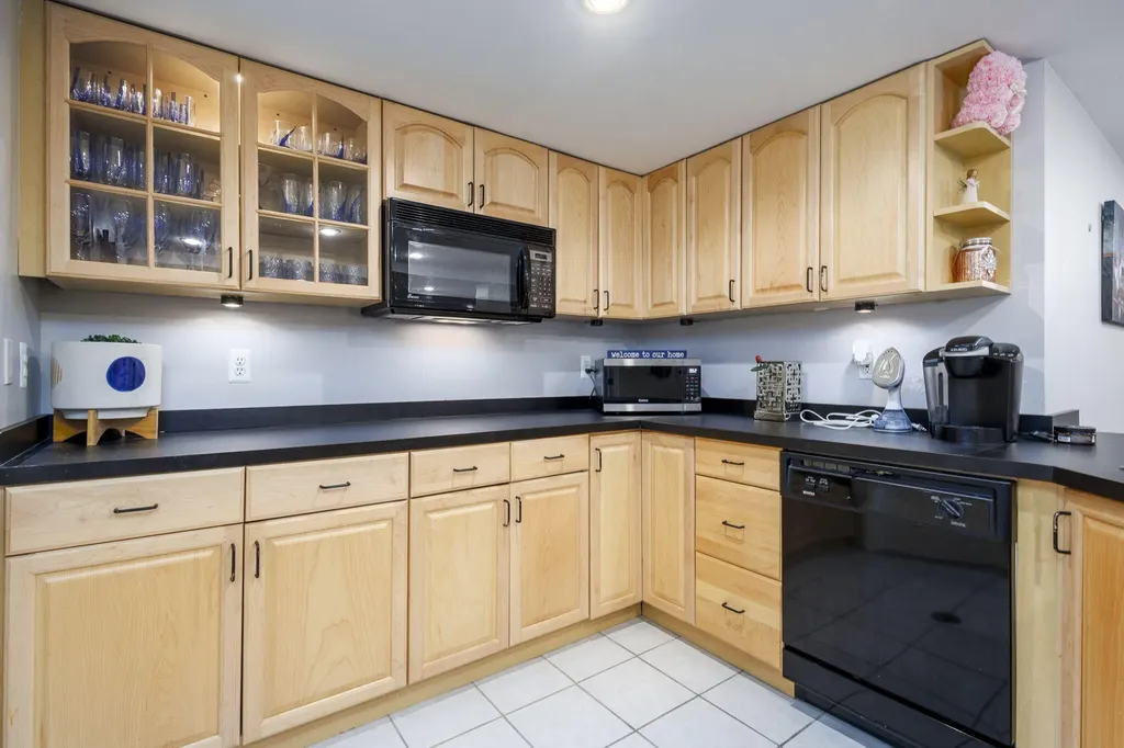 54393 Amber Drive Unknown City MI 48042