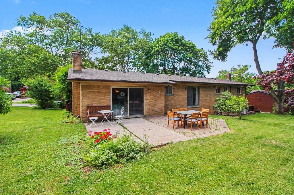 2230 Manchester Road Ann Arbor City MI 48104