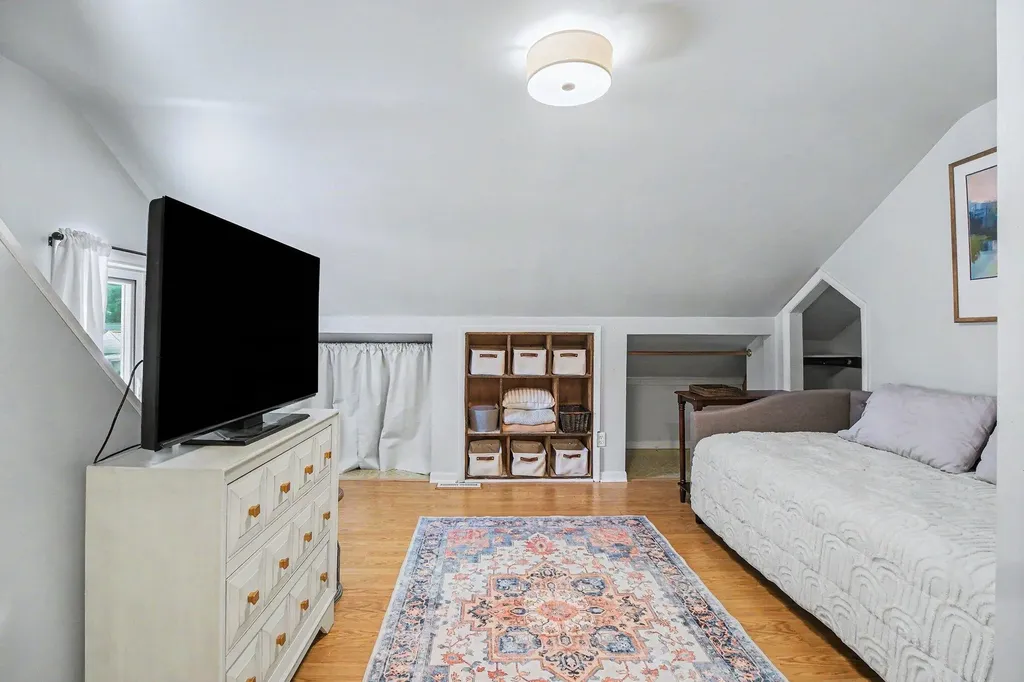 27623 Brettonwoods Street Madison Heights City MI 48071
