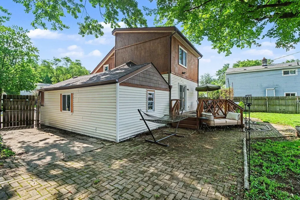 27623 Brettonwoods Street Madison Heights City MI 48071