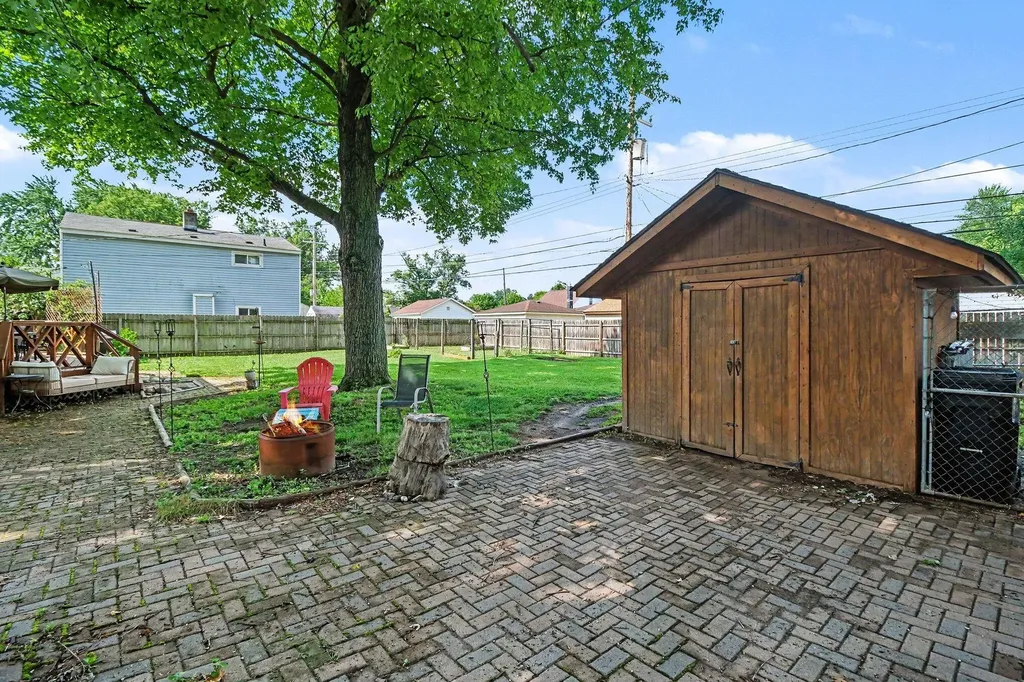 27623 Brettonwoods Street Madison Heights City MI 48071