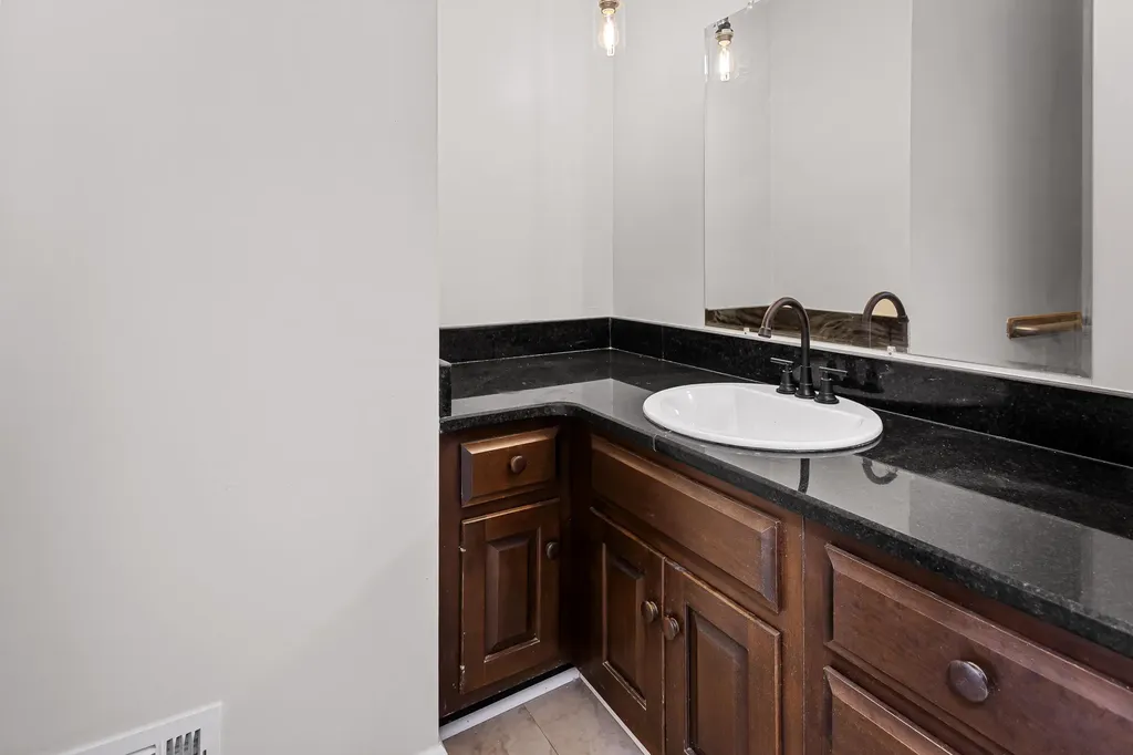 2260 Bordeaux Street West Bloomfield Charter Township MI 48323