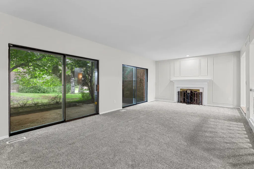 2260 Bordeaux Street West Bloomfield Charter Township MI 48323